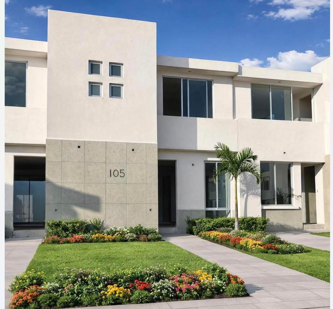 Fachada de casa en Aram Residencial, fraccionamiento privado al sur de León